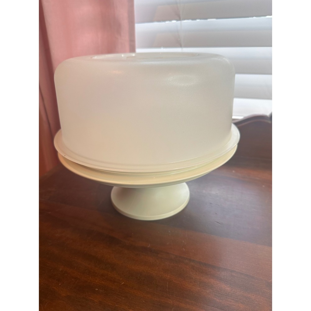 Vintage Tupperware Cake Taker Pedestal Stand Domed Lid Almond 1533-5 1710-1